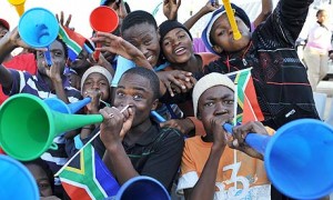 South-African-fans-cheer--006