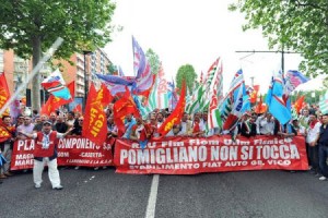 pomigliano-manifestanti