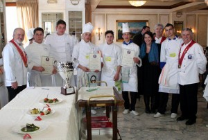 Primi classificati con Sonia Re, Cardillo e D'Orso IMG_7179
