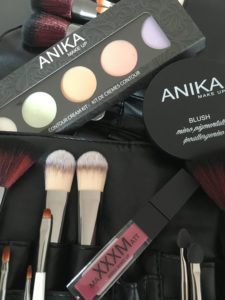 Anika Make Up